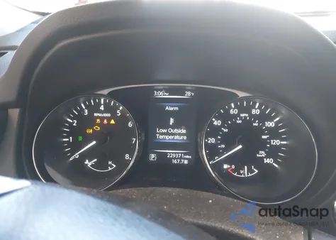 2014 Nissan Rogue Sv z USA, uszkodzony, nr VIN 5N1AT2MV4EC765467